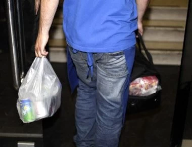 «Θα σε θάψω στο υπόγειο» - Νέο περιστατικό επίθεσης σε ντελιβερά από εργοδότη